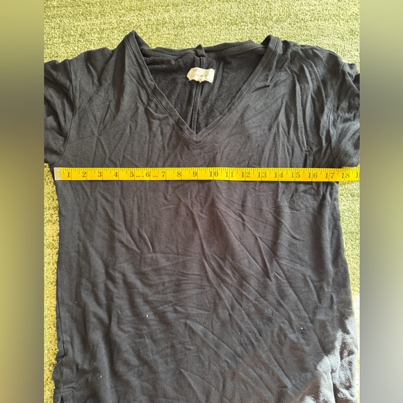 ‼️NWOT‼️ Lou & Grey black v neck - Picture 5 of 6